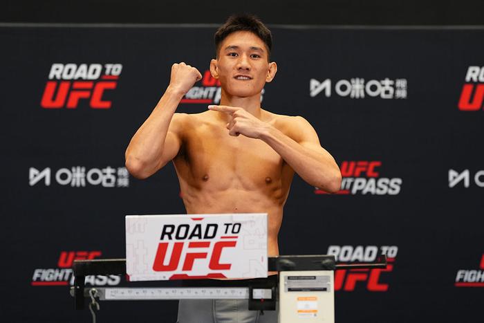 爱游戏APP-UFC半决赛掀起高潮，雪域白虎队淘汰对手三湘天狼队，战至最后一刻——关键战拿下信心的简单介绍